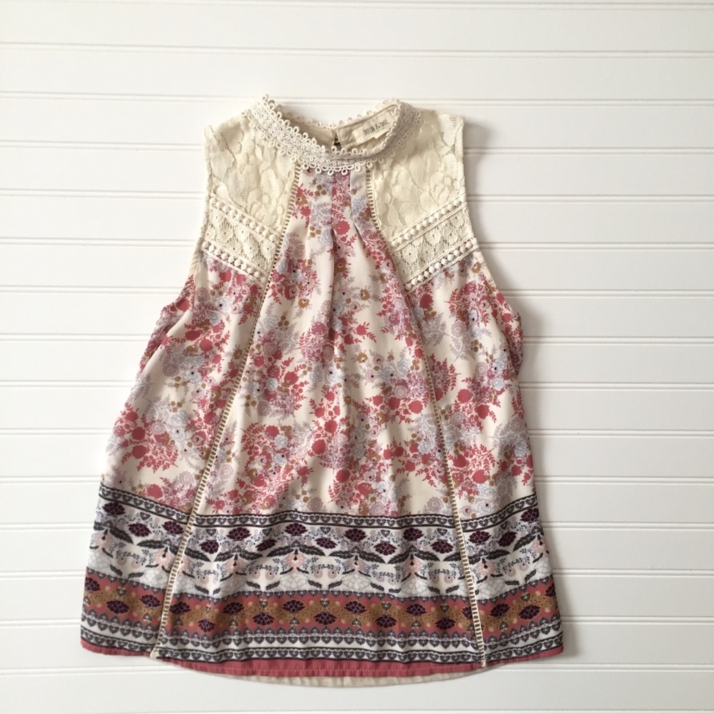 Taylor & Sage Casual tops *** bundle of 3!!!